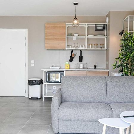 Appart Avec Terrasse Et Parking A 2 Min Du Metro Marseille Luaran gambar